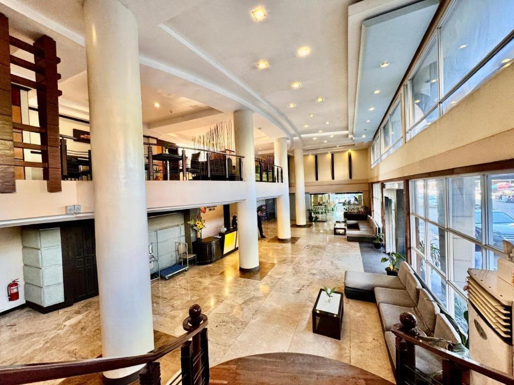 Mo2 Westown Hotel San Juan Bacolod Exterior foto