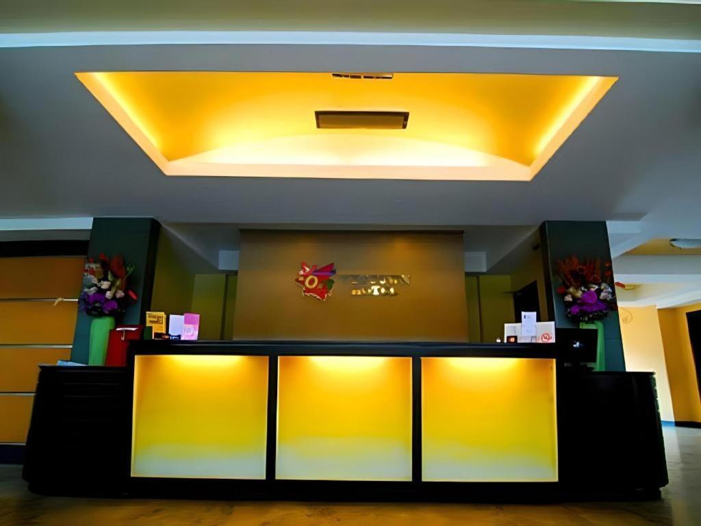Mo2 Westown Hotel San Juan Bacolod Exterior foto