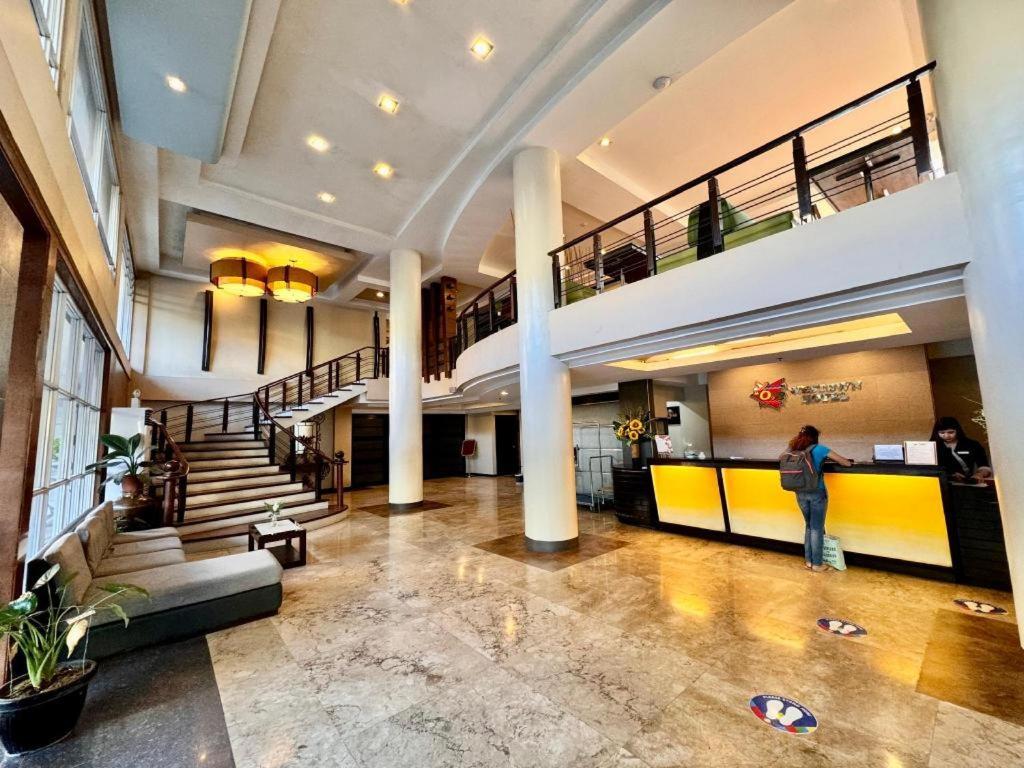 Mo2 Westown Hotel San Juan Bacolod Exterior foto