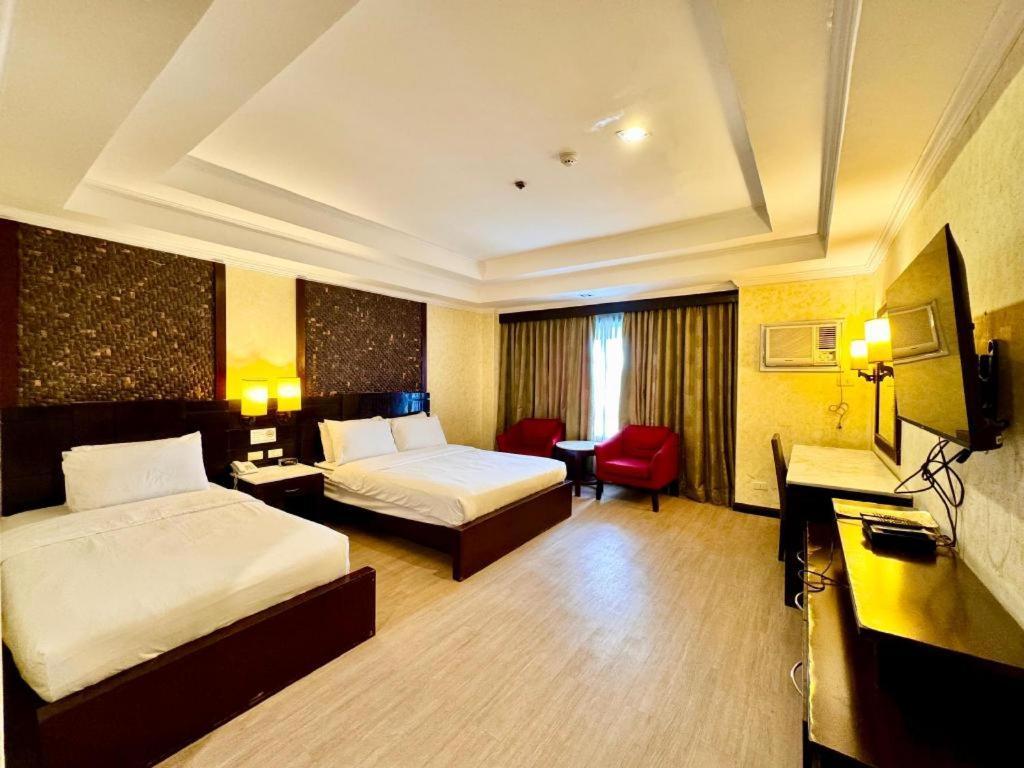 Mo2 Westown Hotel San Juan Bacolod Exterior foto