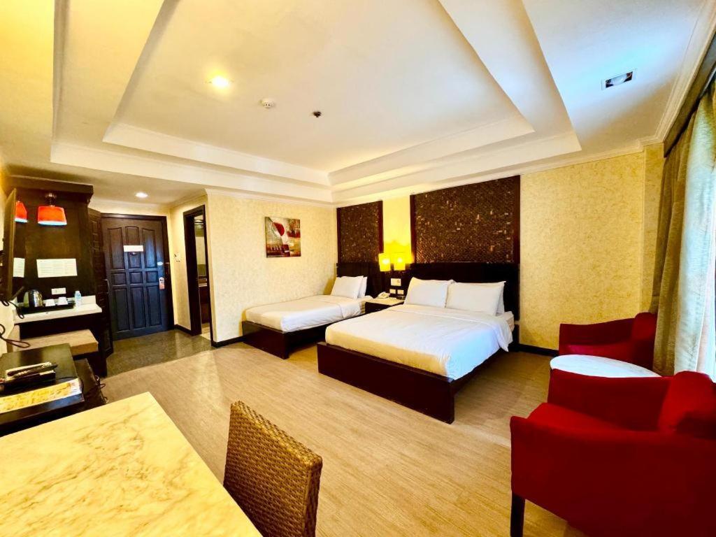 Mo2 Westown Hotel San Juan Bacolod Exterior foto