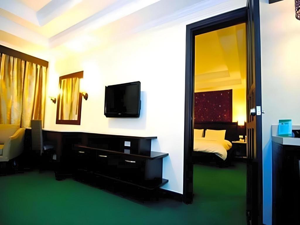 Mo2 Westown Hotel San Juan Bacolod Exterior foto